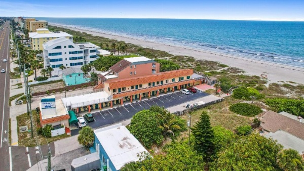 Anthony's on the Beach image 19